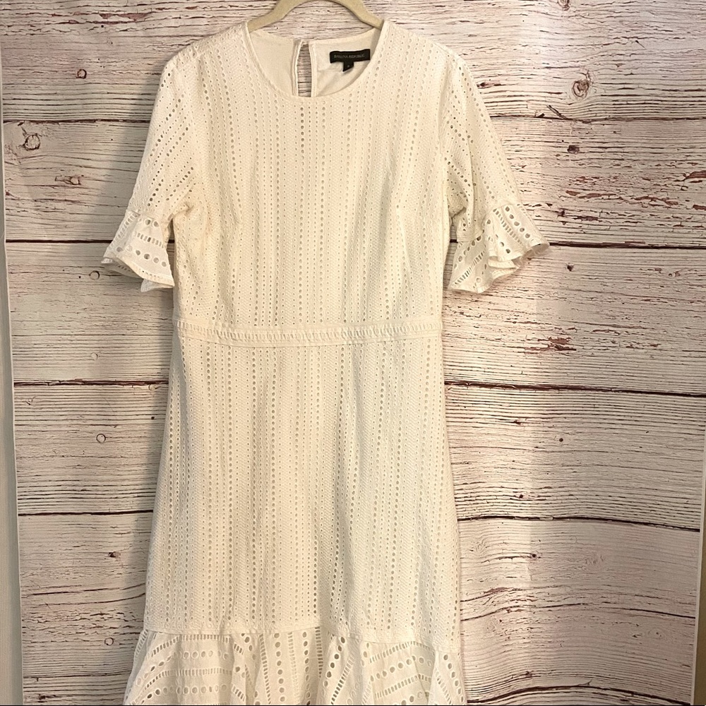 Banana Republic Cream Eyelet Dress Size 8